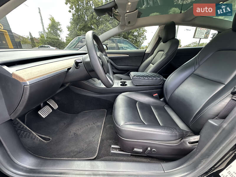 Седан Tesla Model 3 2021 в Харькове