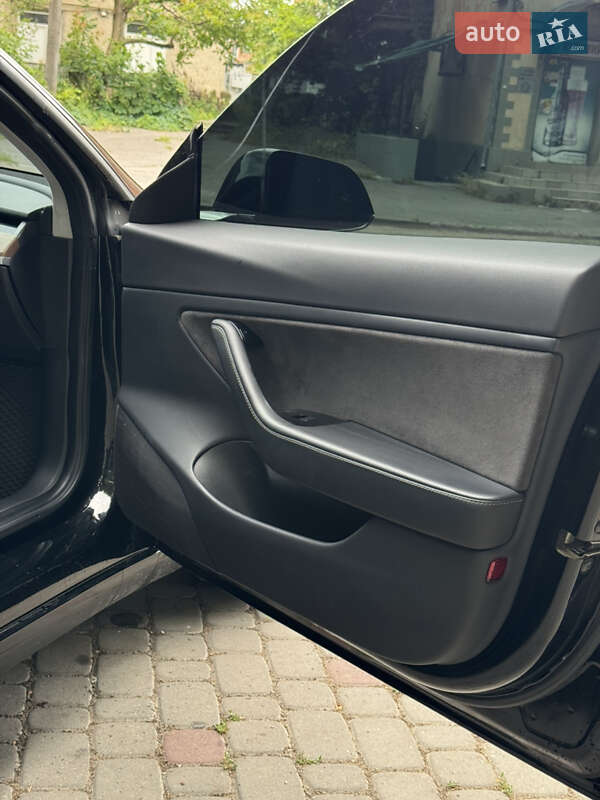 Седан Tesla Model 3 2018 в Каменец-Подольском