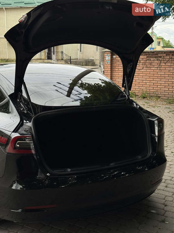 Седан Tesla Model 3 2018 в Каменец-Подольском