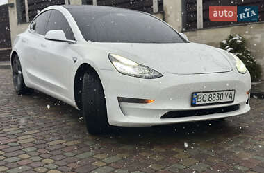 Седан Tesla Model 3 2019 в 