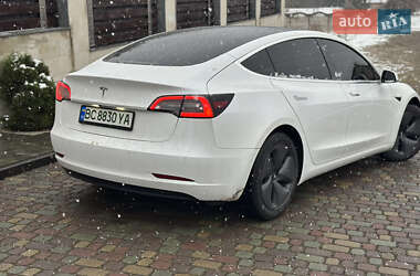 Седан Tesla Model 3 2019 в Львові