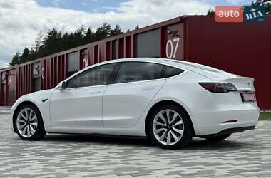 Седан Tesla Model 3 2019 в 