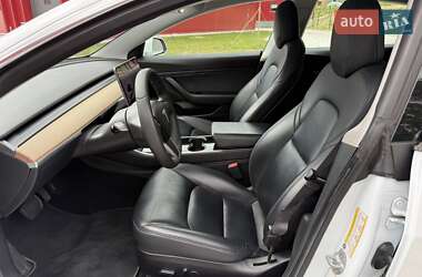 Седан Tesla Model 3 2019 в 