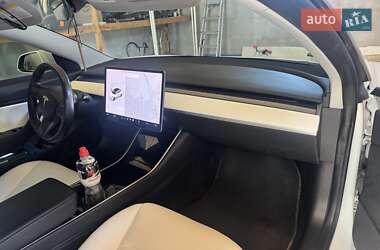 Седан Tesla Model 3 2018 в 