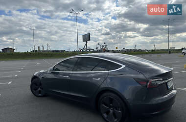 Седан Tesla Model 3 2018 в 