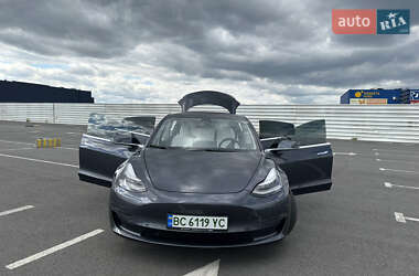 Седан Tesla Model 3 2018 в 