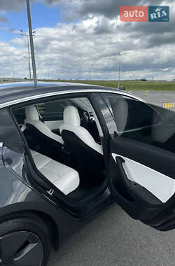 Седан Tesla Model 3 2018 в 