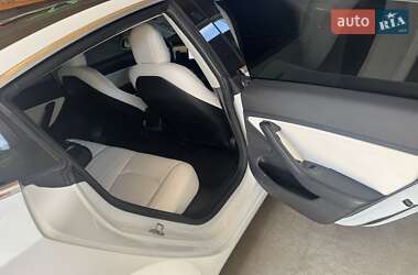 Седан Tesla Model 3 2018 в 