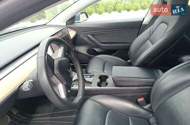 Седан Tesla Model 3 2019 в 