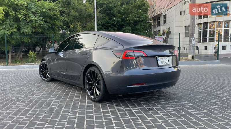 Седан Tesla Model 3 2018 в Одессе