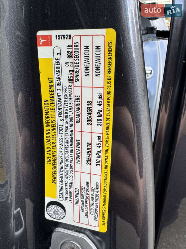 Седан Tesla Model 3 2018 в Киеве