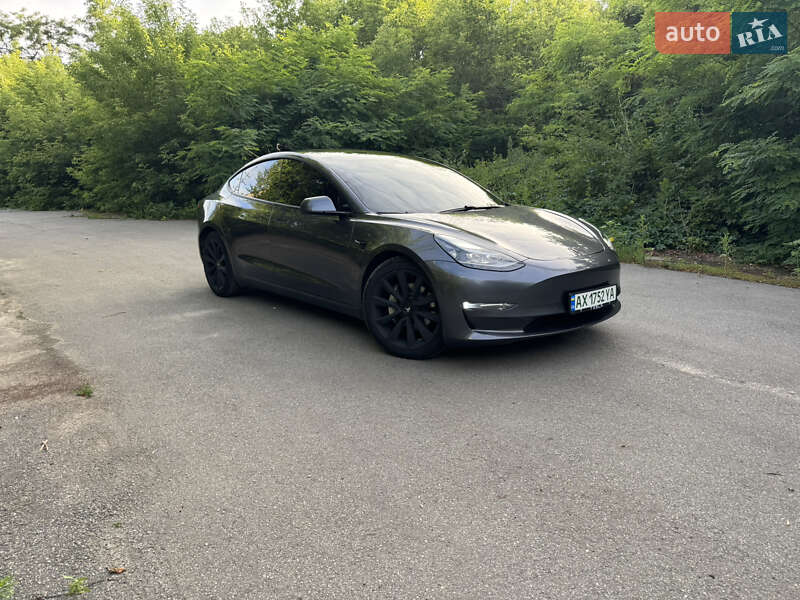 Седан Tesla Model 3 2021 в Харькове