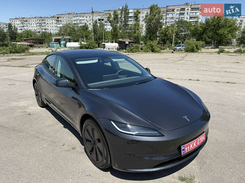 Седан Tesla Model 3 2024 в Запорожье