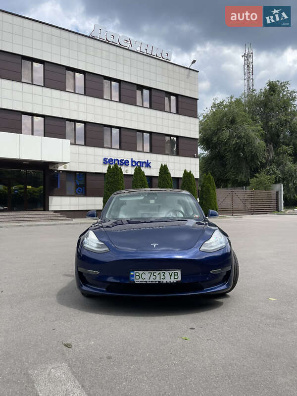 Седан Tesla Model 3 2018 в Днепре