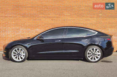 Седан Tesla Model 3 2019 в 