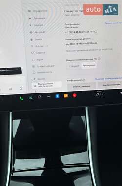 Седан Tesla Model 3 2019 в 