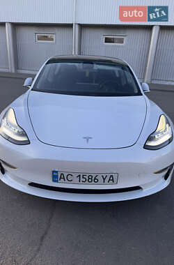 Седан Tesla Model 3 2018 в 