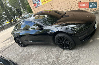 Седан Tesla Model 3 2021 в Дніпрі
