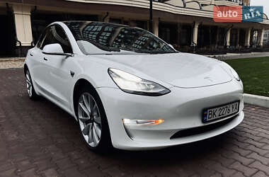 Седан Tesla Model 3 2018 в 