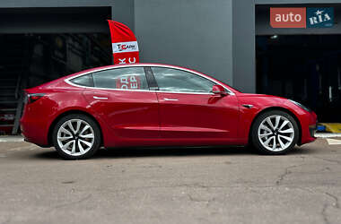 Седан Tesla Model 3 2018 в 
