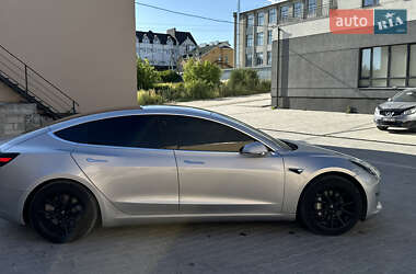 Седан Tesla Model 3 2018 в 