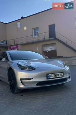 Седан Tesla Model 3 2018 в 