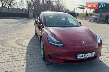 Седан Tesla Model 3 2018 в 