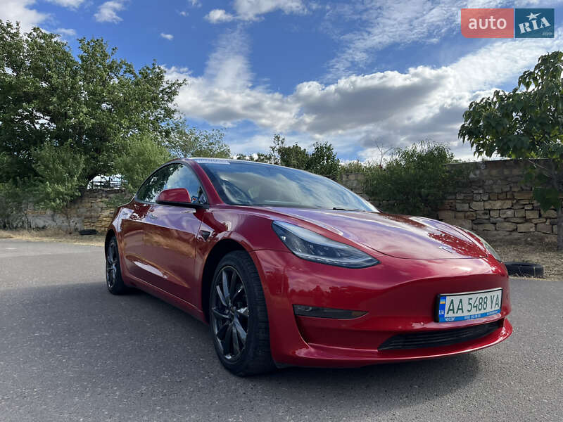 Седан Tesla Model 3 2019 в Одессе
