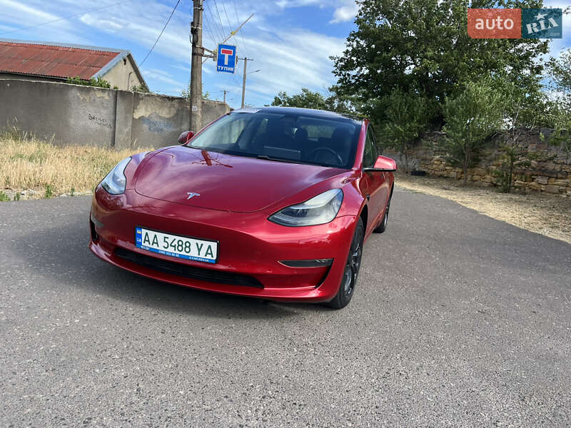 Седан Tesla Model 3 2019 в Одессе