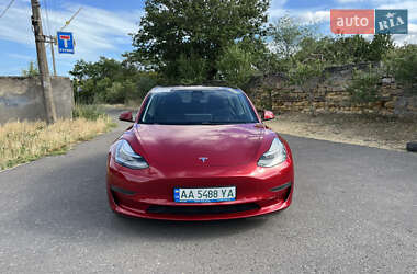 Седан Tesla Model 3 2019 в 