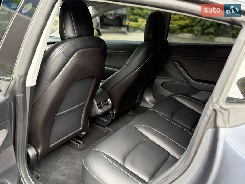 Седан Tesla Model 3 2019 в Полтаве