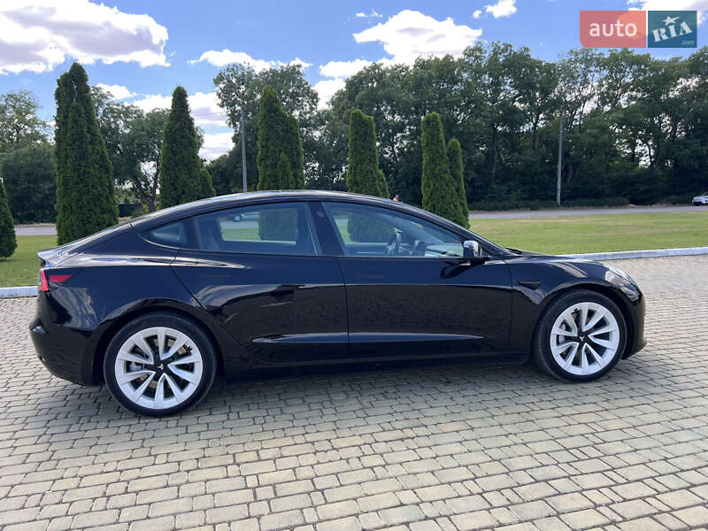 Седан Tesla Model 3 2021 в Одесі