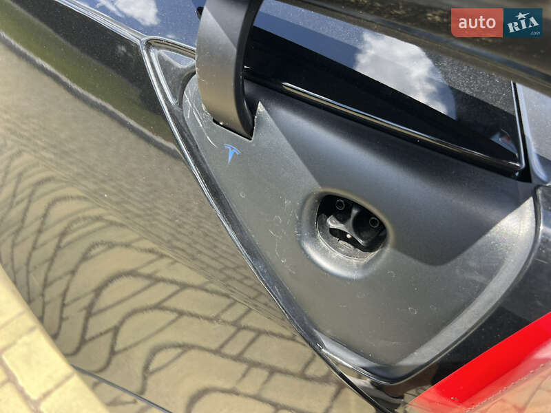 Седан Tesla Model 3 2021 в Одесі