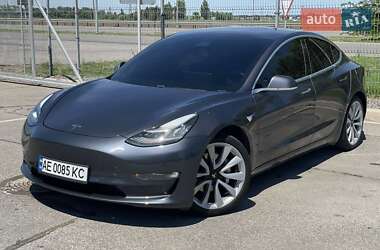 Седан Tesla Model 3 2018 в 