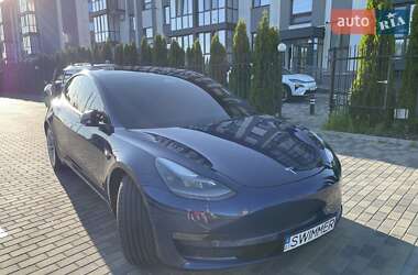 Седан Tesla Model 3 2022 в 