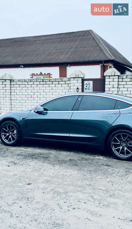 Седан Tesla Model 3 2018 в Александрие