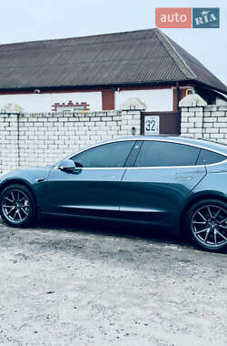 Седан Tesla Model 3 2018 в 