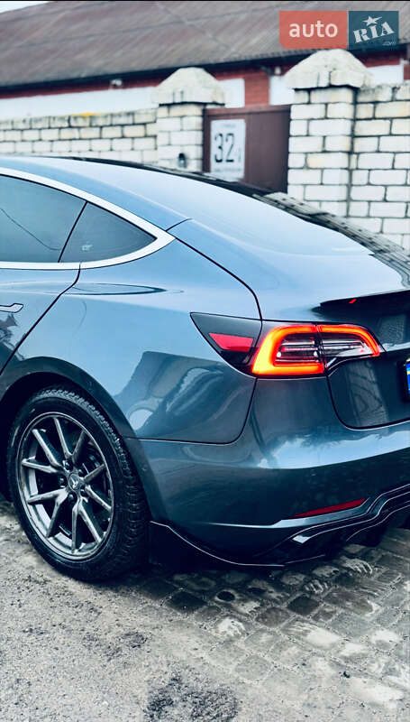 Седан Tesla Model 3 2018 в Александрие