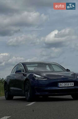 Седан Tesla Model 3 2018 в 
