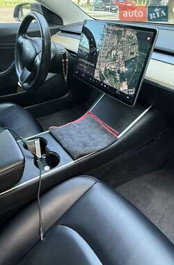 Седан Tesla Model 3 2018 в 