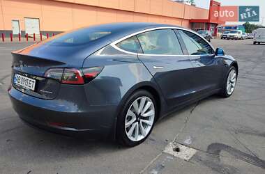 Седан Tesla Model 3 2019 в 