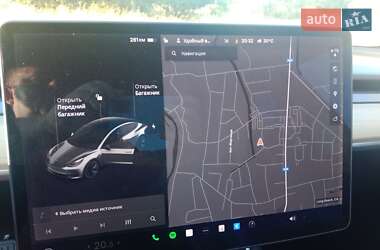 Седан Tesla Model 3 2019 в 