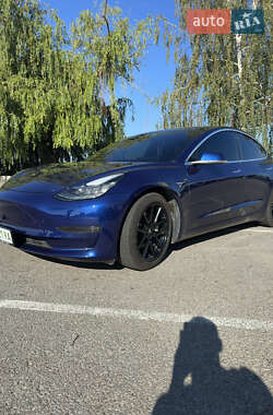 Седан Tesla Model 3 2018 в Запорожье