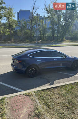 Седан Tesla Model 3 2018 в 