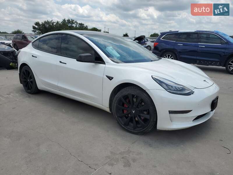 Седан Tesla Model 3 2019 в Днепре