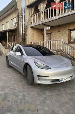 Седан Tesla Model 3 2018 в 