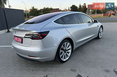 Седан Tesla Model 3 2018 в 