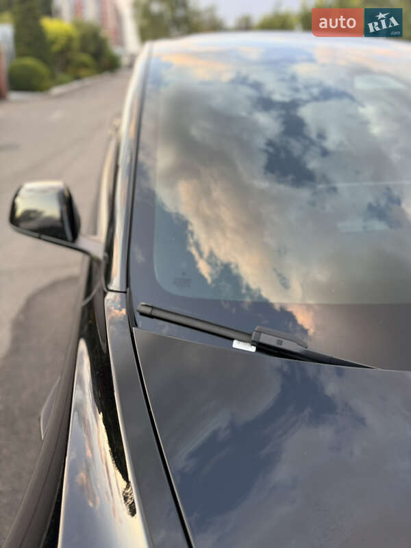 Седан Tesla Model 3 2022 в Дніпрі