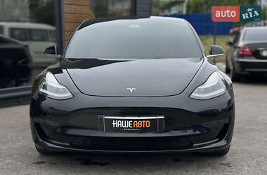 Седан Tesla Model 3 2019 в 