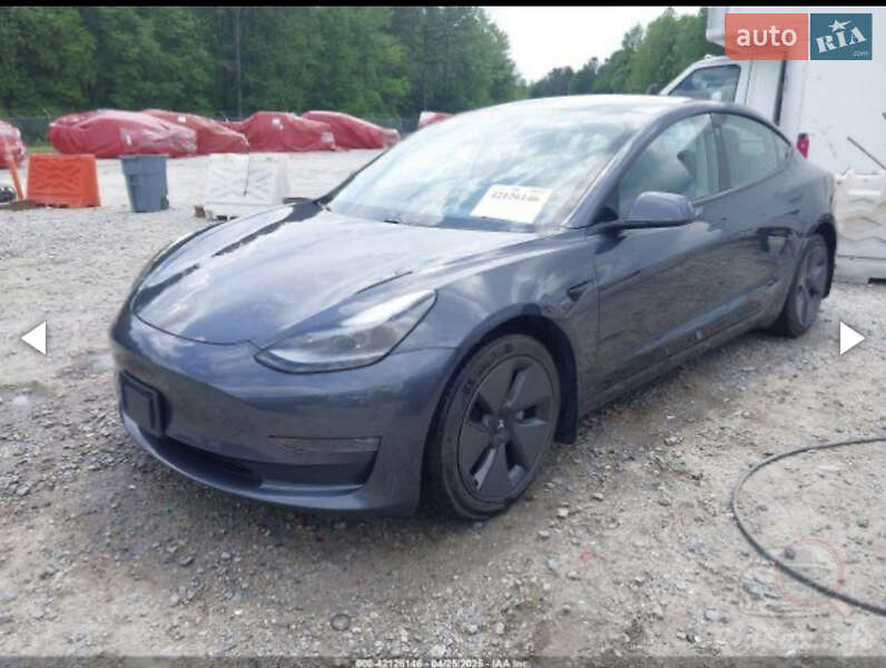 Tesla Model 3 2021